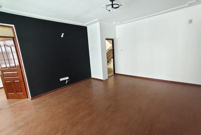 2 Bed Apartment with En Suite in Lavington - 4