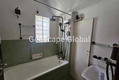 2 Bed House with En Suite in Rosslyn - 4