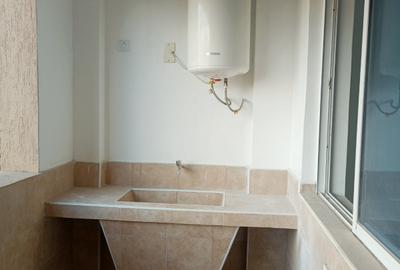3 Bed Apartment with Gym in Kilimani - 3