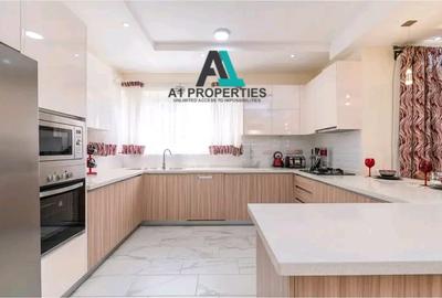 4 Bed Townhouse with En Suite in Runda - 2