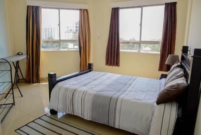 Serviced 2 Bed Apartment with En Suite in Lavington - 4