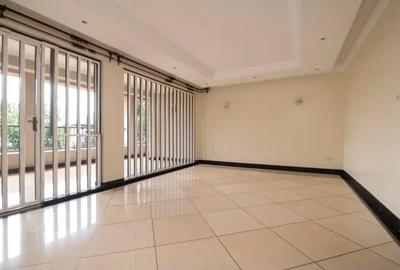 5 Bed House with En Suite at Old Runda - 4