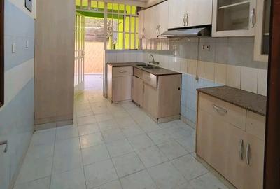 3 Bed Apartment with En Suite in Lavington - 4