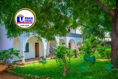 3 Bed Villa in Malindi - 2