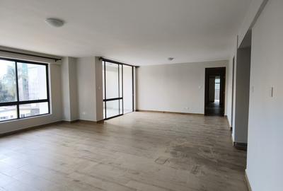 3 Bed Apartment with En Suite at Mandera Road - 4