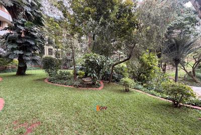 4 Bed Apartment with En Suite in Riverside - 3