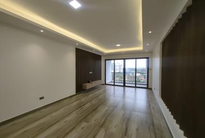 2 Bed Apartment with En Suite in Brookside - 2