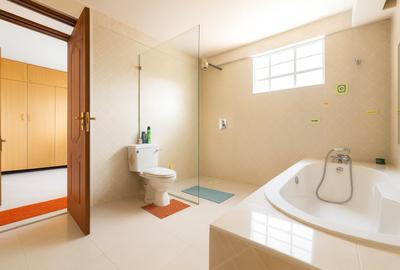 5 Bed House with En Suite at Nyeri Road - 3