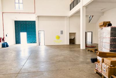 6,240 ft² Warehouse with Fibre Internet in Industrial Area - 4