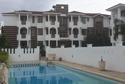 3 Bed Apartment with En Suite at Mombasa - 2