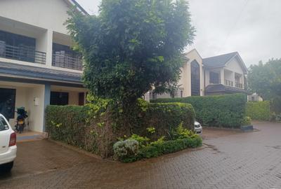 4 Bed Townhouse with En Suite at Kirawa Road - 2