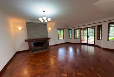 5 Bed Townhouse with En Suite in Runda - 2