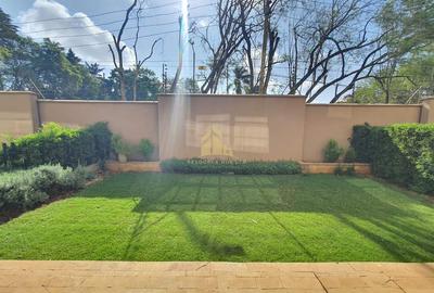 4 Bed Townhouse with En Suite at Lavington - 4