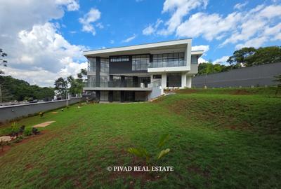 5 Bed House with Garden in Nyari
