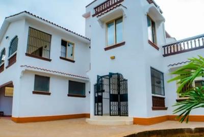 4 Bed Villa with En Suite at Shanzu - 2