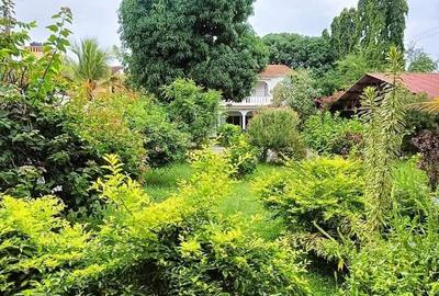 4 Bed Villa with En Suite at Links Road - 2