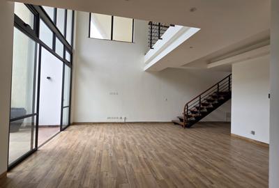 4 Bed Apartment with En Suite in Riverside - 4