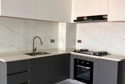 2 Bed Apartment with Swimming Pool in Kilimani - 3