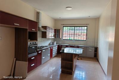 3 Bed Apartment with En Suite at Off Riverside Drive - 2