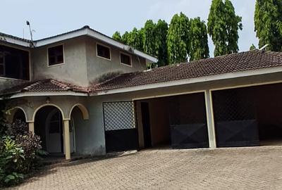 5 Bed House in Nyali Area