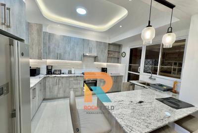 Furnished 2 Bed Apartment with En Suite in Brookside - 4