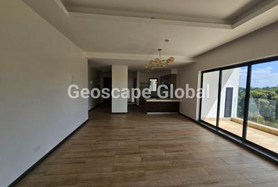 3 Bed Apartment with En Suite in Rosslyn