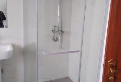 5 Bed Townhouse with En Suite in Lavington - 3