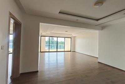 4 Bed Apartment with En Suite at 5Th Parklands Avenue - 4