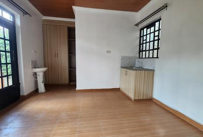 3 Bed House with En Suite at Rimpa - 3