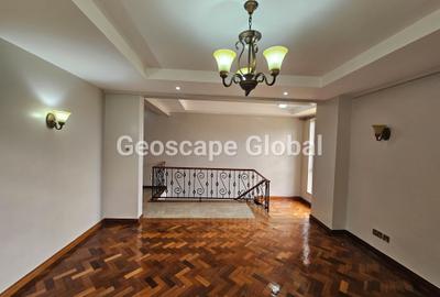 4 Bed Apartment with En Suite in Riverside - 3