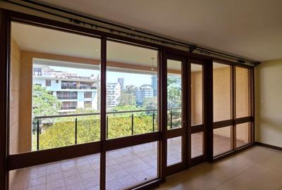 3 Bed Apartment with En Suite at Riverside Drive - 3