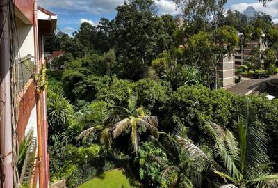 4 Bed Apartment with En Suite in Westlands Area - 4