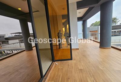 4 Bed Apartment with En Suite in Spring Valley - 3