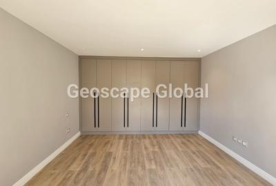 3 Bed Apartment with En Suite in Westlands Area - 3