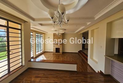 4 Bed House with En Suite in Runda - 2