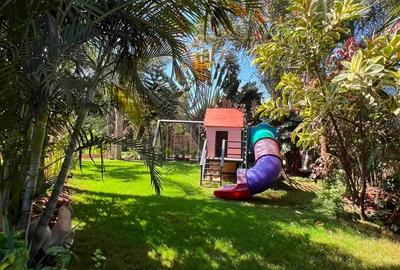 6 Bed Villa with En Suite in Runda - 4