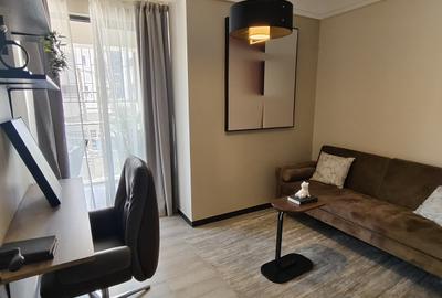 3 Bed Apartment with Gym in Kilimani - 3
