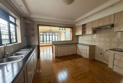 4 Bed Villa with En Suite at Paradise - 4