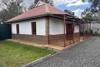 2 Bed House with En Suite at Bogani