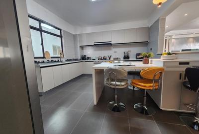 4 Bed Apartment with En Suite at Githunguri Road - 2