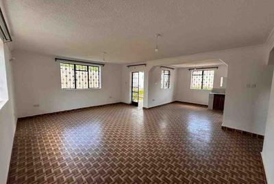 4 Bed Townhouse with En Suite in Muthaiga - 2