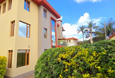 5 Bed Townhouse with En Suite at Mzima Springs - 3
