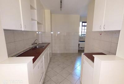 3 Bed Apartment with En Suite in Lavington - 4