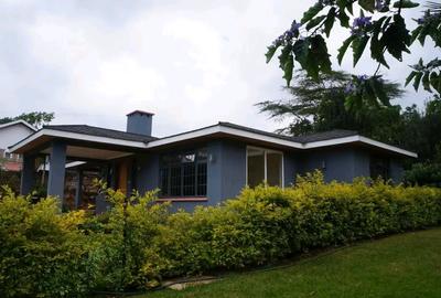 3 Bed House with En Suite in Nyari - 2