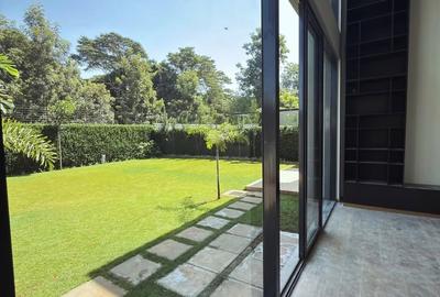 5 Bed Townhouse with En Suite in Runda - 2