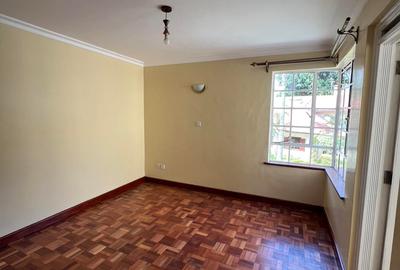 5 Bed Townhouse with En Suite in Kileleshwa - 4