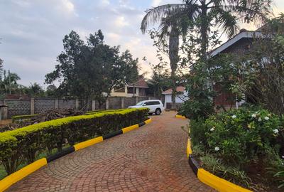 5 Bed Villa with En Suite in Runda - 2