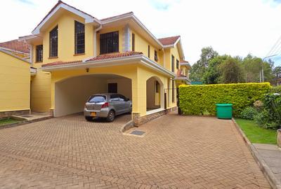 4 Bed Townhouse with En Suite at Lavington Green - 3