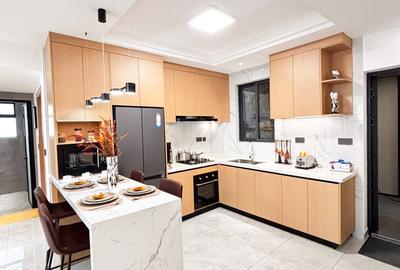 2 Bed Apartment with En Suite in Westlands Area - 3