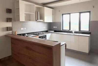 3 Bed Apartment with En Suite at Mandera Road - 2